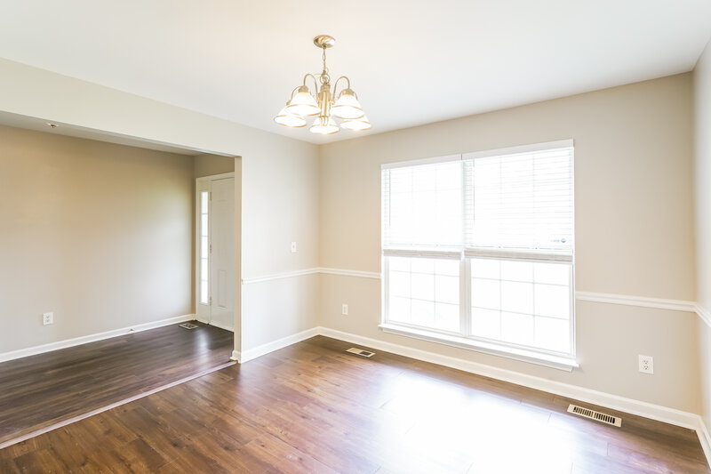 2,275/Mo, 209 Briarcotes Cir La Vergne, TN 37086 Dining Room View