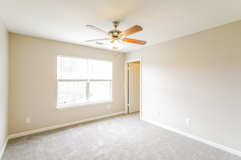 2,275/Mo, 209 Briarcotes Cir La Vergne, TN 37086 Bedroom View 2