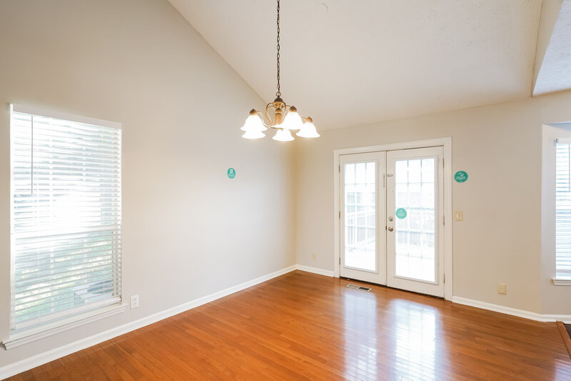 2,450/Mo, 213 Breakwater Dr Hendersonville, TN 37075 Dining Room View