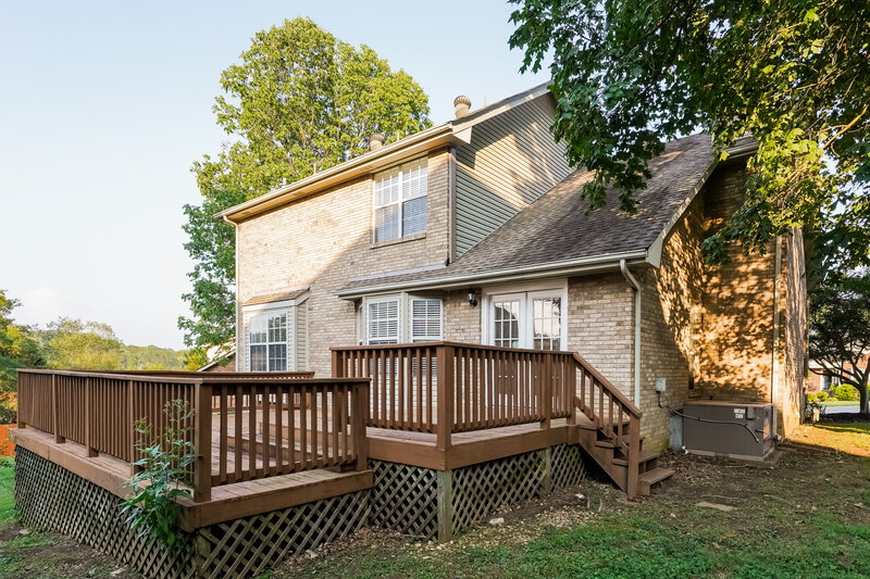 2,450/Mo, 213 Breakwater Dr Hendersonville, TN 37075 Rear View