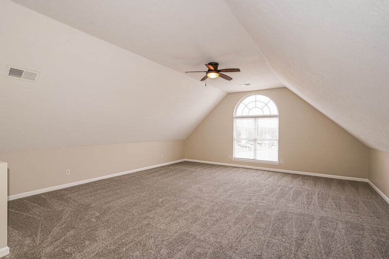 2,325/Mo, 219 Parrish Pl Mt Juliet, TN 37122 Family Room View 2