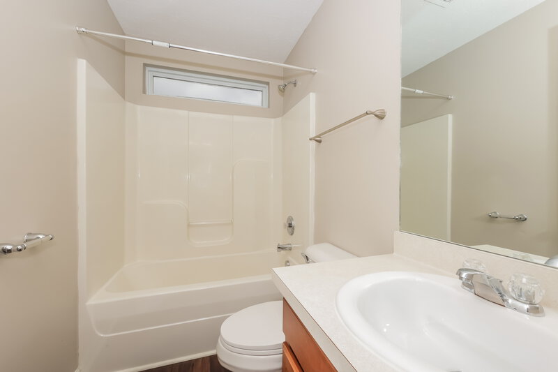 1,885/Mo, 909 Grand Oak Dr Smyrna, TN 37167 Bathroom View