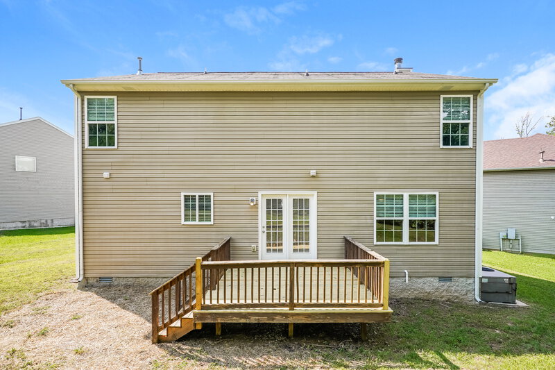 2,200/Mo, 904 Summercrest Cv Antioch, TN 37013 Rear View