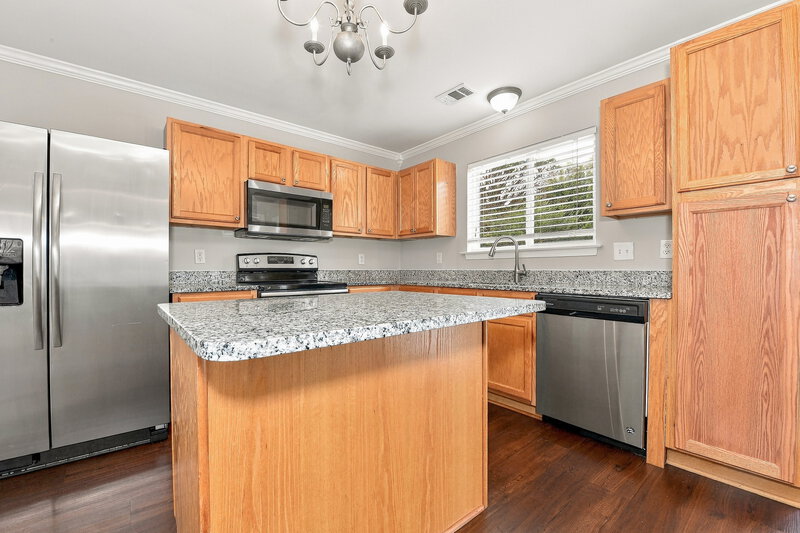 2,505/Mo, 1704 Emma Cir Spring Hill, TN 37174 Kitchen View 2