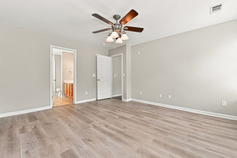 2,505/Mo, 1704 Emma Cir Spring Hill, TN 37174 Primary Bedroom View 2