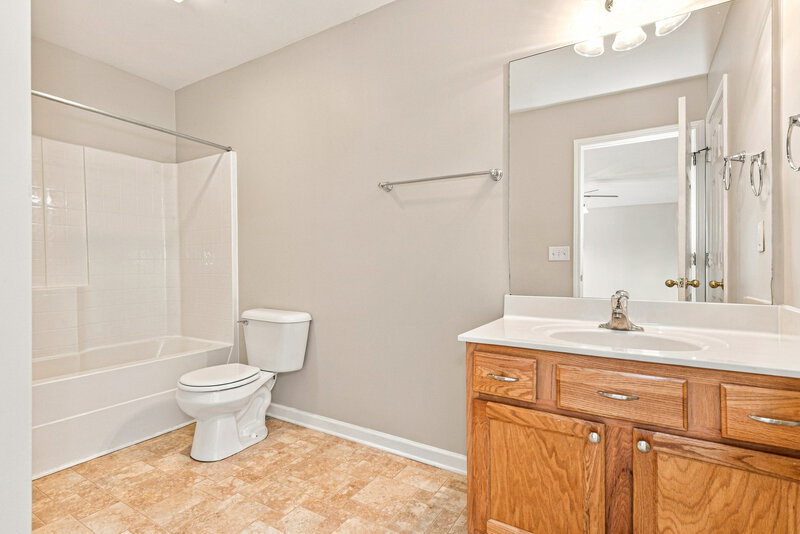 2,505/Mo, 1704 Emma Cir Spring Hill, TN 37174 Bathroom View