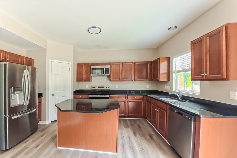 2,480/Mo, 2653 Jordan Ridge Dr Nashville, TN 37218 Kitchen View 3