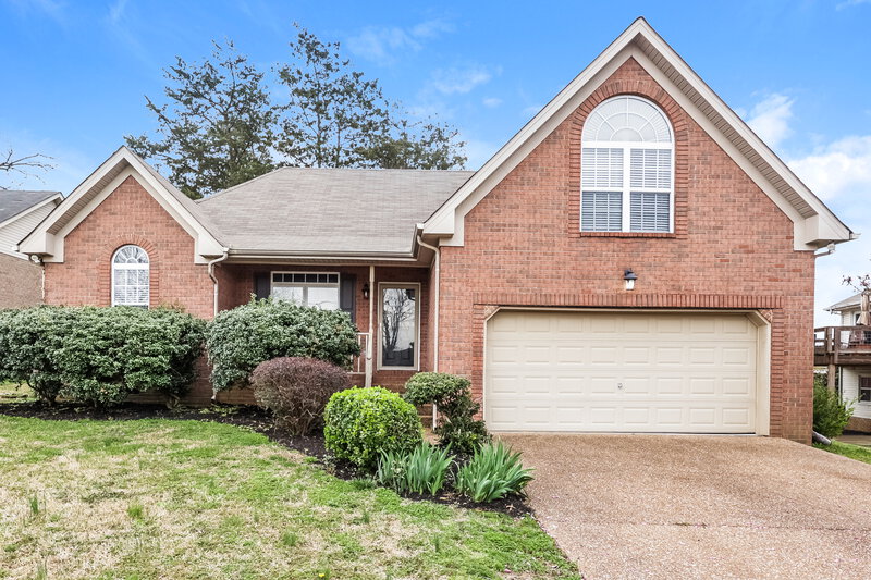 2,370/Mo, 1802 Meadowglen Cir Mt Juliet, TN 37122 External View