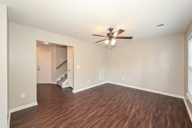 2,115/Mo, 3131 Penn Meade Way Nashville, TN 37214 Living Room View 2