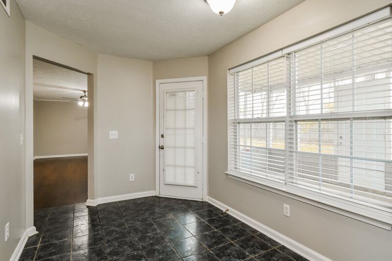 2,240/Mo, 878 Lavergne Ln La Vergne, TN 37086 Breakfast Nook View