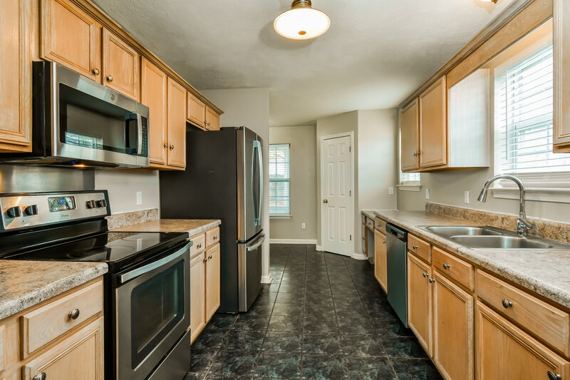 2,240/Mo, 878 Lavergne Ln La Vergne, TN 37086 Kitchen View