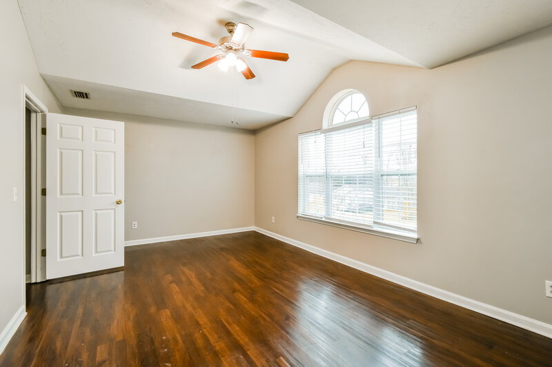 2,240/Mo, 878 Lavergne Ln La Vergne, TN 37086 Main Bedroom View