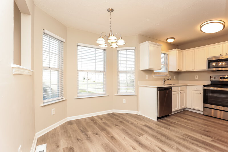 2,100/Mo, 1849 Lakewood Village Dr Antioch, TN 37013 Breakfast Nook View