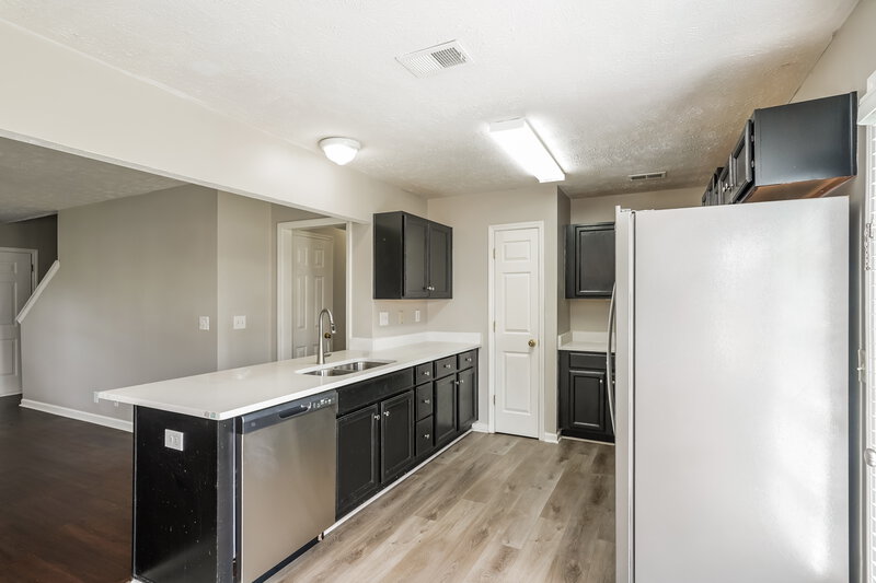2,065/Mo, 5039 Tabitha St Murfreesboro, TN 37129 Kitchen View