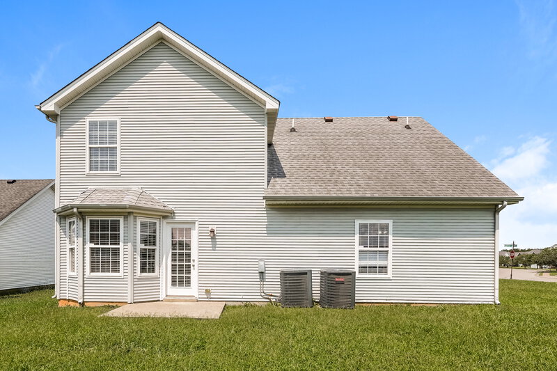2,065/Mo, 5039 Tabitha St Murfreesboro, TN 37129 Rear View