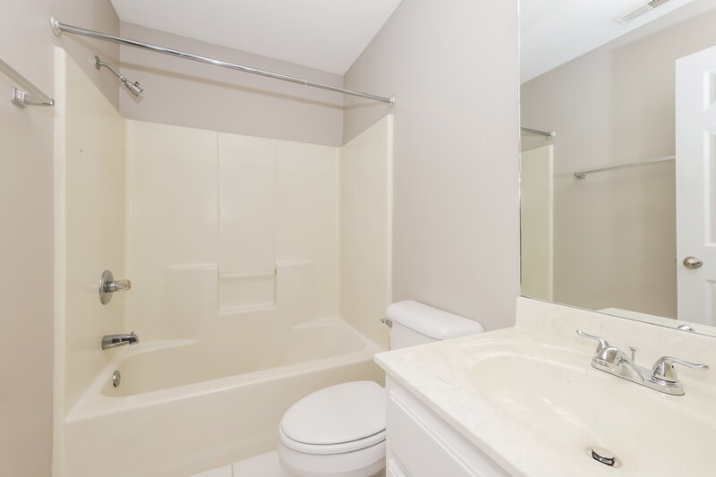 2,415/Mo, 105 Walton Trce S Hendersonville, TN 37075 Bathroom View