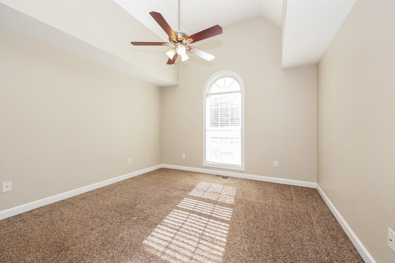 1,900/Mo, 306 Gatewood Dr Murfreesboro, TN 37129 Main Bedroom View 2