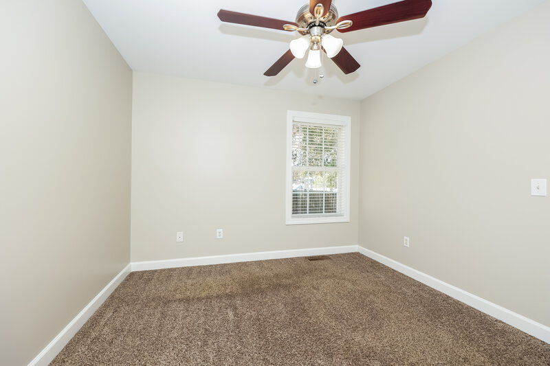 1,900/Mo, 306 Gatewood Dr Murfreesboro, TN 37129 Bedroom View