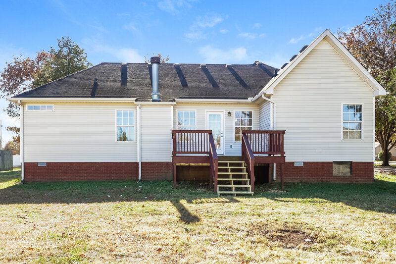 1,900/Mo, 306 Gatewood Dr Murfreesboro, TN 37129 Rear View