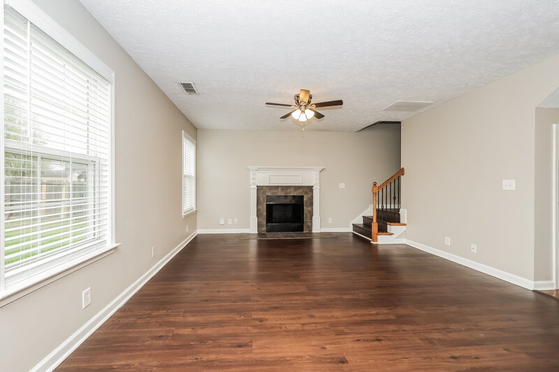 2,120/Mo, 1243 Lasalle Dr Smyrna, TN 37167 Living Room View