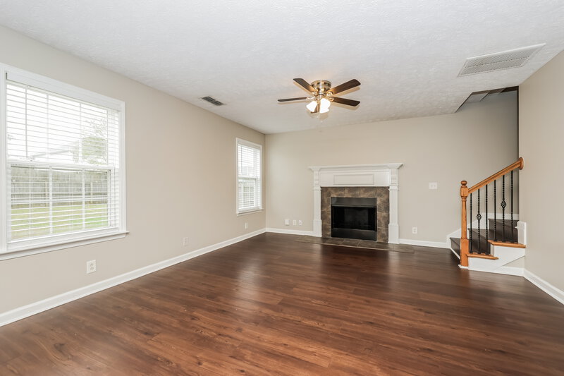 2,120/Mo, 1243 Lasalle Dr Smyrna, TN 37167 Living Room View 2
