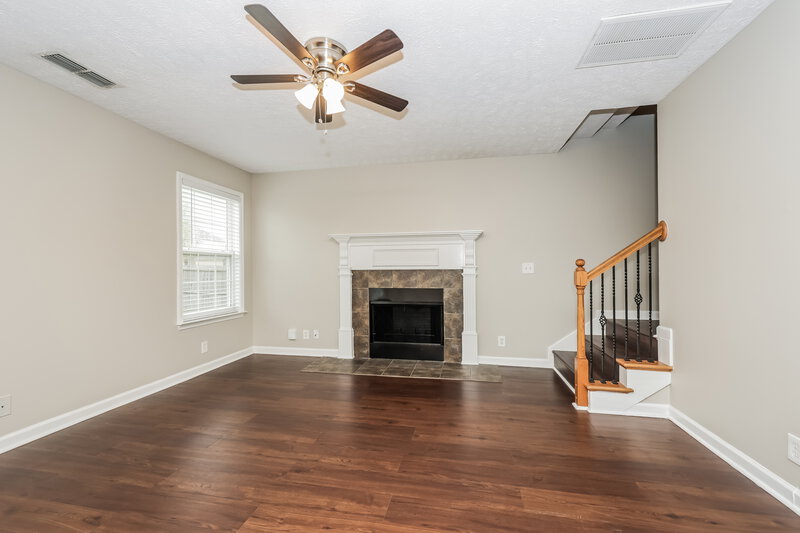 2,120/Mo, 1243 Lasalle Dr Smyrna, TN 37167 Living Room View 3