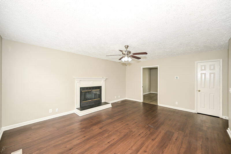 2,605/Mo, 6005 Bradford Hills Dr Nashville, TN 37211 Living Room View 2