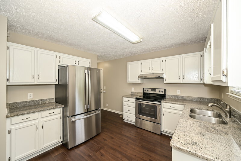 2,605/Mo, 6005 Bradford Hills Dr Nashville, TN 37211 Kitchen View 2