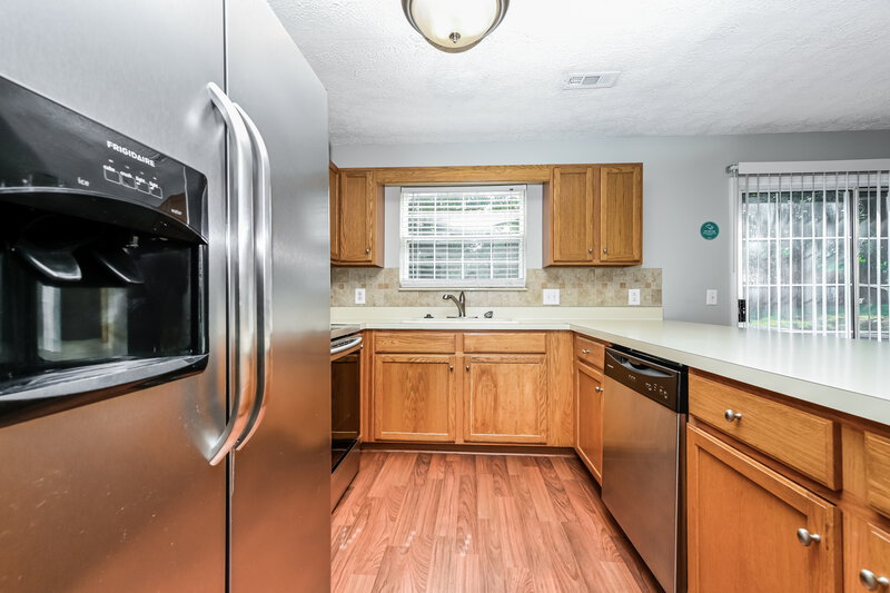 1,985/Mo, 3520 Longhaven Crossing Antioch, TN 37013 Kitchen View 2