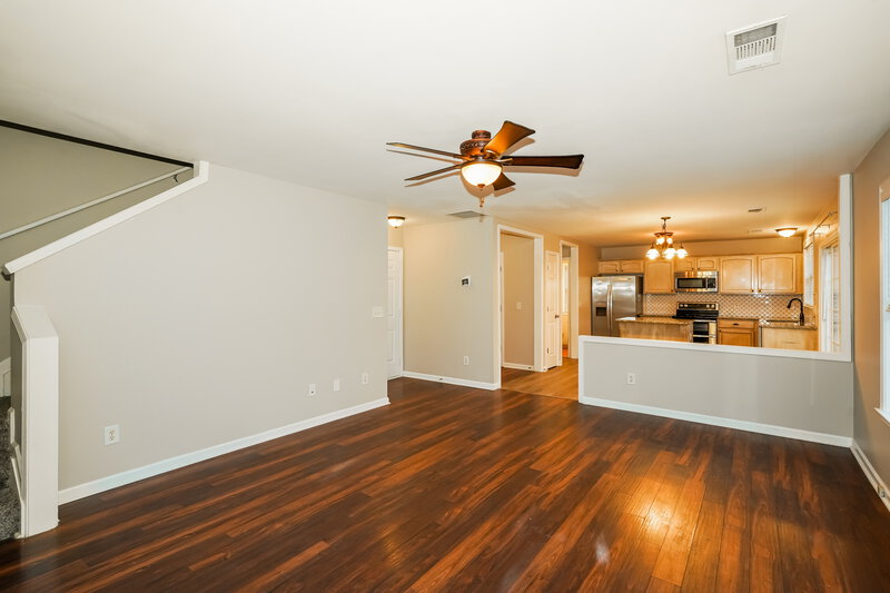 2,300/Mo, 1719 Eagle Trace Dr Mt Juliet, TN 37122 Living Room View 2