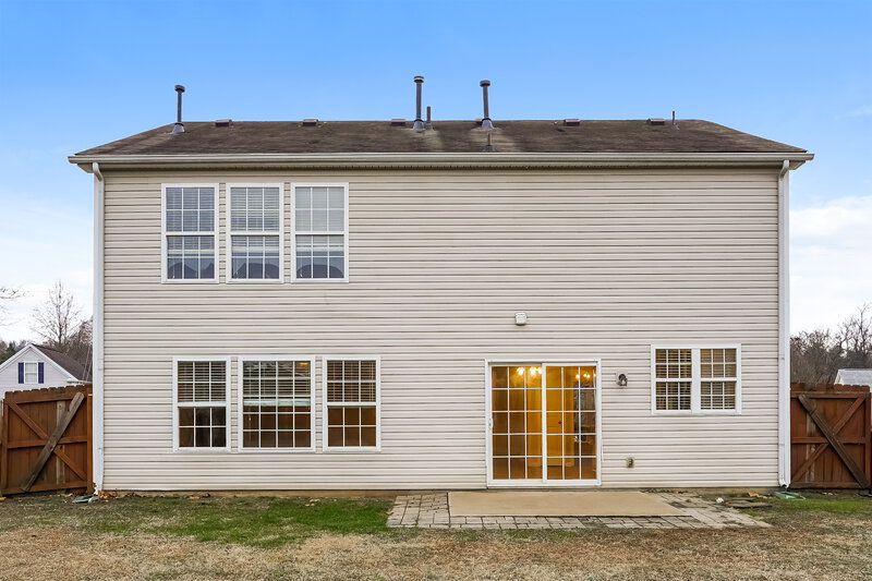 2,300/Mo, 1719 Eagle Trace Dr Mt Juliet, TN 37122 Rear View