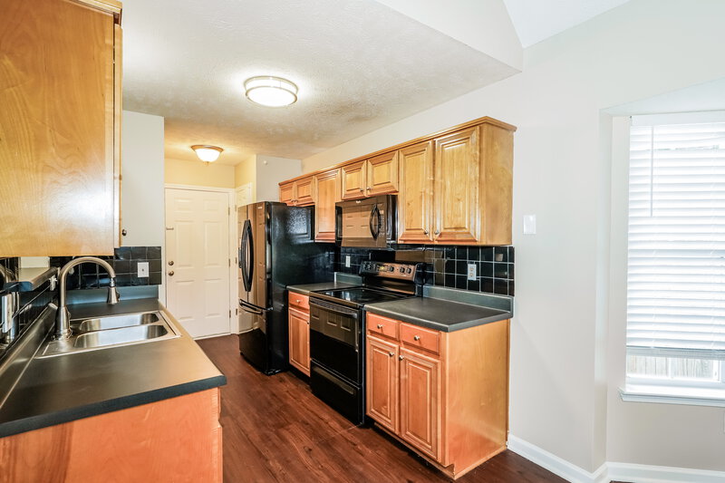 2,280/Mo, 228 Parrish Pl Mt Juliet, TN 37122 Kitchen View