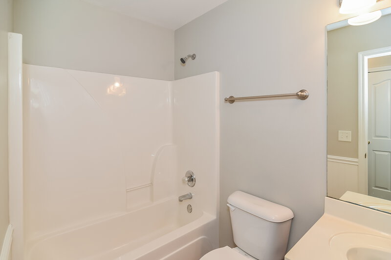 2,135/Mo, 3615 Stevens Bnd Murfreesboro, TN 37127 Bathroom View