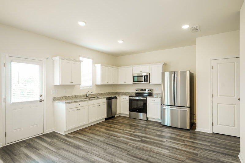 2,175/Mo, 195 Snowdrop Ave La Vergne, TN 37086 Kitchen View