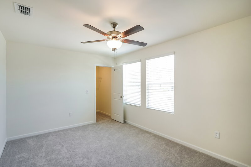 2,600/Mo, 185 Snowdrop Ave La Vergne, TN 37086 Bedroom View 3