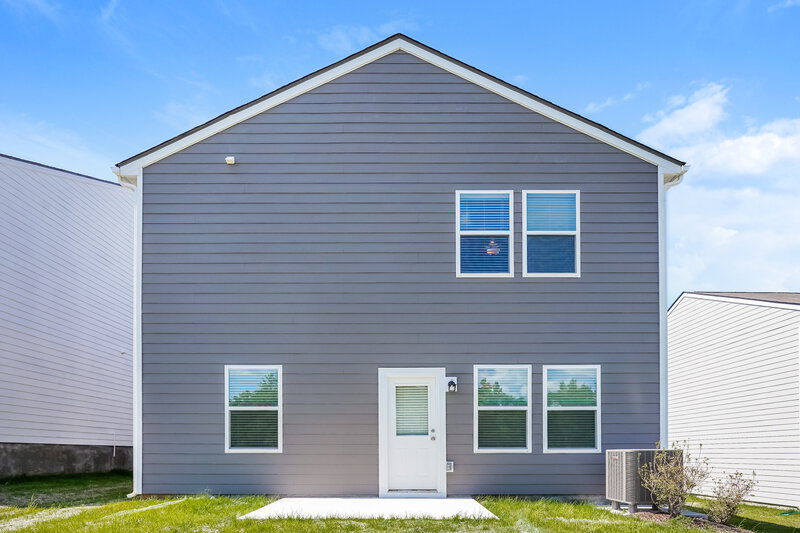 2,600/Mo, 185 Snowdrop Ave La Vergne, TN 37086 Rear View