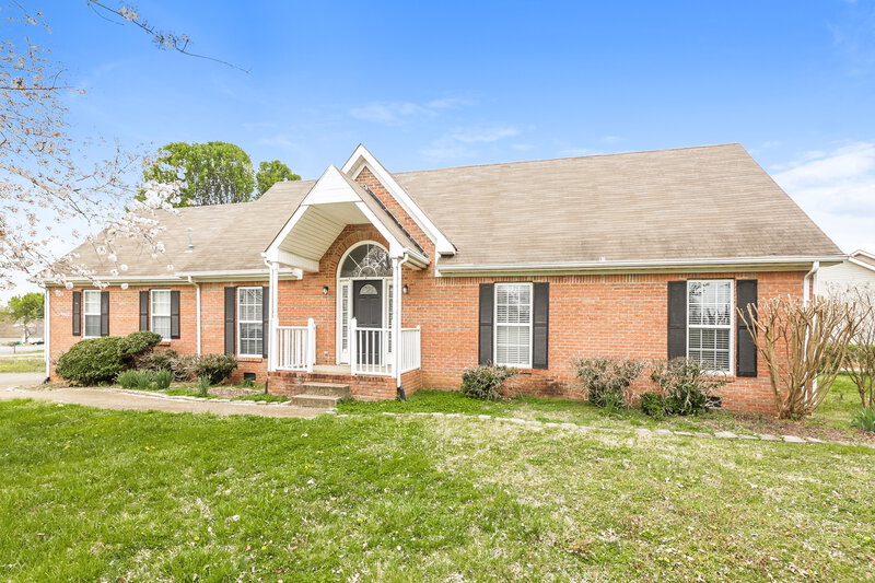2,195/Mo, 3608 Rutherford Dr Spring Hill, TN 37174 Front View