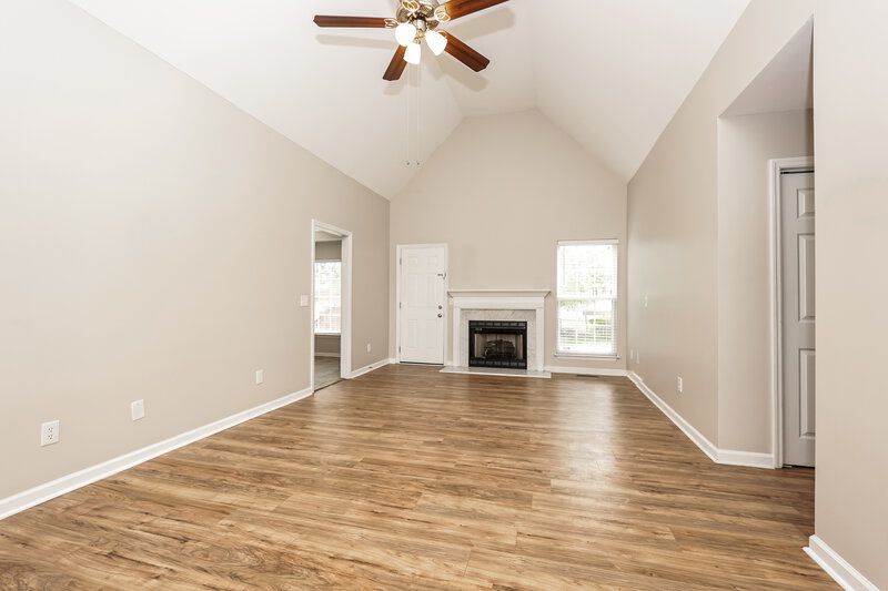 2,195/Mo, 3608 Rutherford Dr Spring Hill, TN 37174 Living Room View 2