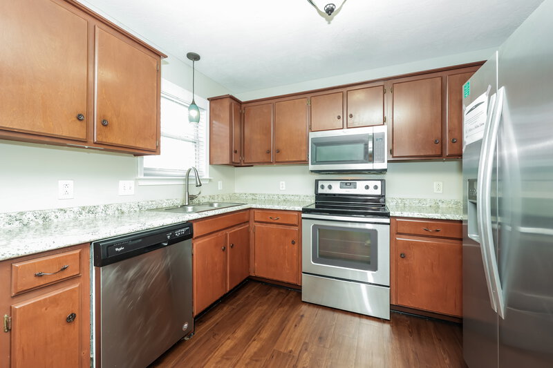 1,940/Mo, 6404 Wildgrove Dr Antioch, TN 37013 Kitchen View