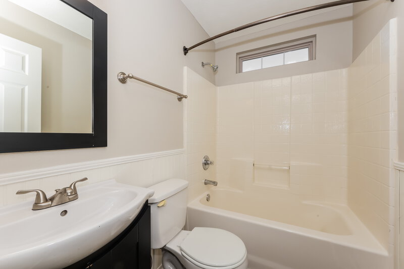 1,940/Mo, 6404 Wildgrove Dr Antioch, TN 37013 Bathroom View