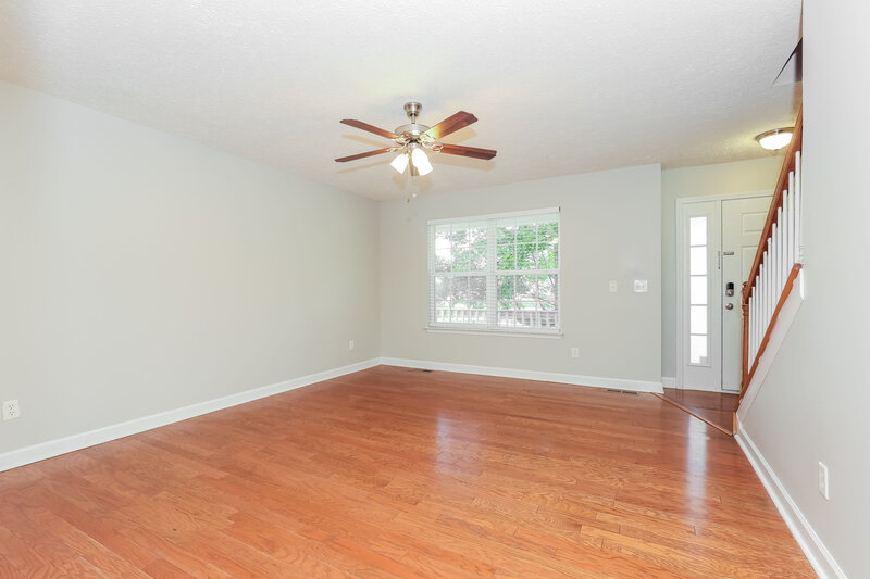 1,730/Mo, 4012 Shadowbrook Trl Antioch, TN 37013 Living Room View