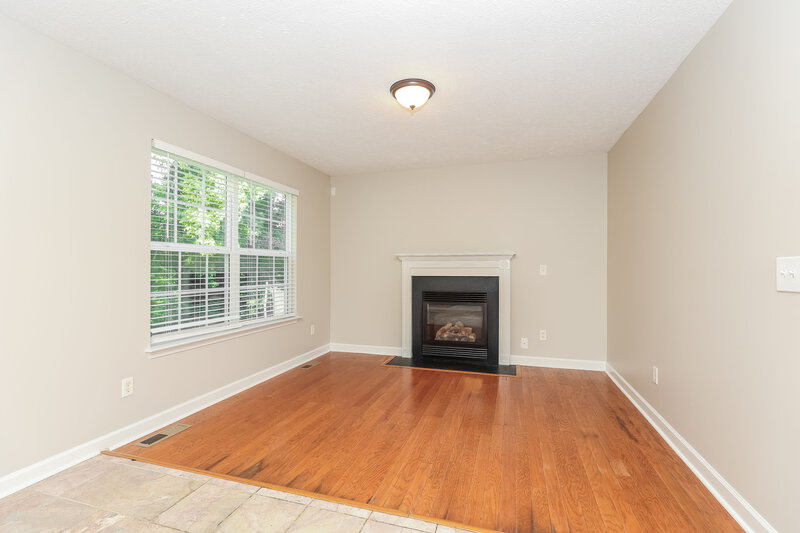 1,730/Mo, 4012 Shadowbrook Trl Antioch, TN 37013 Family Room View