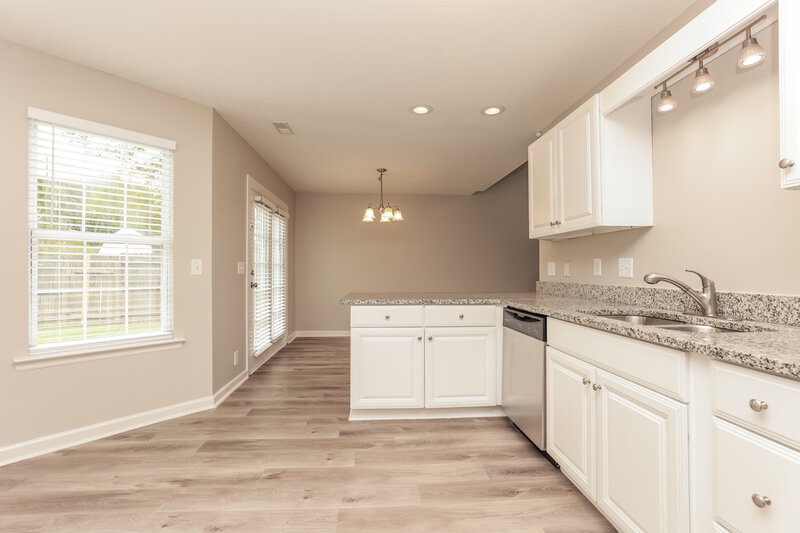 2,535/Mo, 3442 Leslie Ln Murfreesboro, TN 37128 Kitchen View