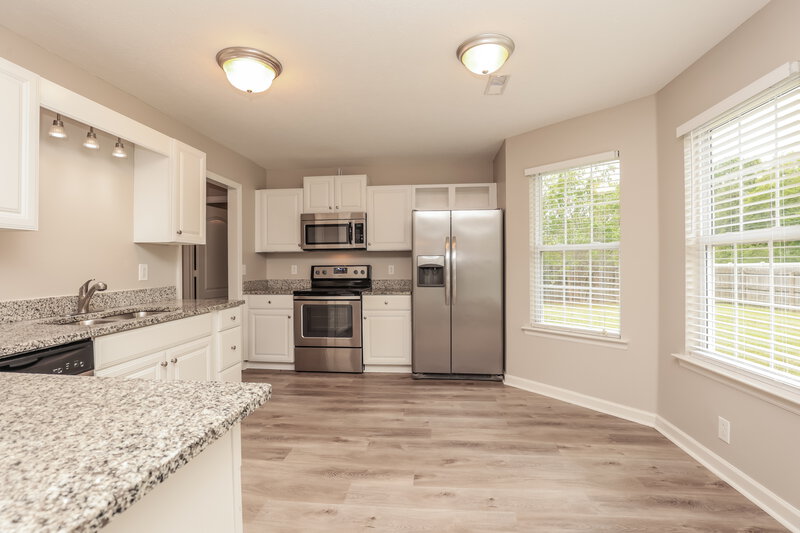 2,535/Mo, 3442 Leslie Ln Murfreesboro, TN 37128 Kitchen View 2