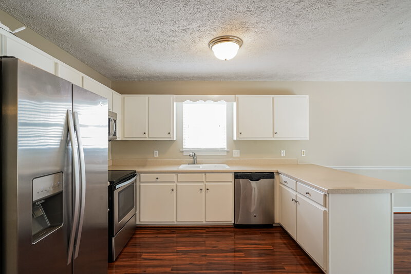 2,330/Mo, 1773 North Cv Murfreesboro, TN 37129 Kitchen View 2