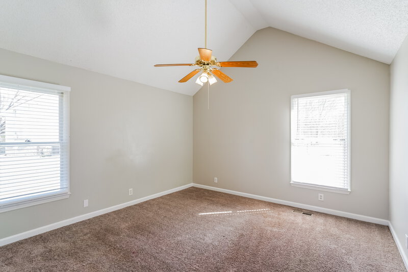 2,010/Mo, 4023 Higdon Dr Murfreesboro, TN 37128 Main Bedroom View 2