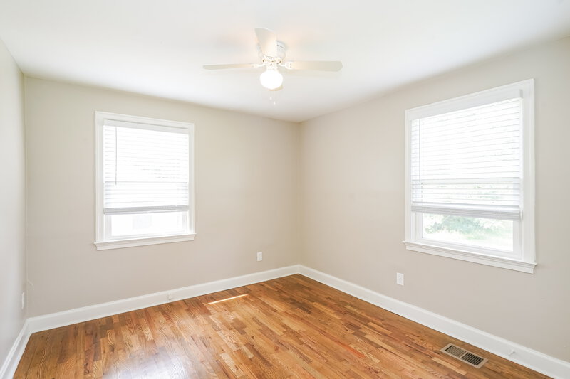 1,510/Mo, 1310 Venus Dr NASHVILLE, TN 37217 Main Bedroom View