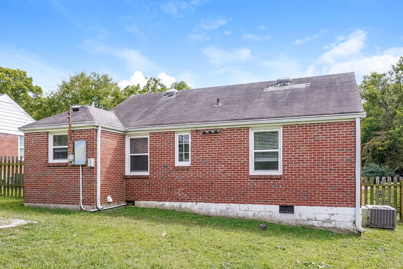 1,510/Mo, 1310 Venus Dr NASHVILLE, TN 37217 Rear View