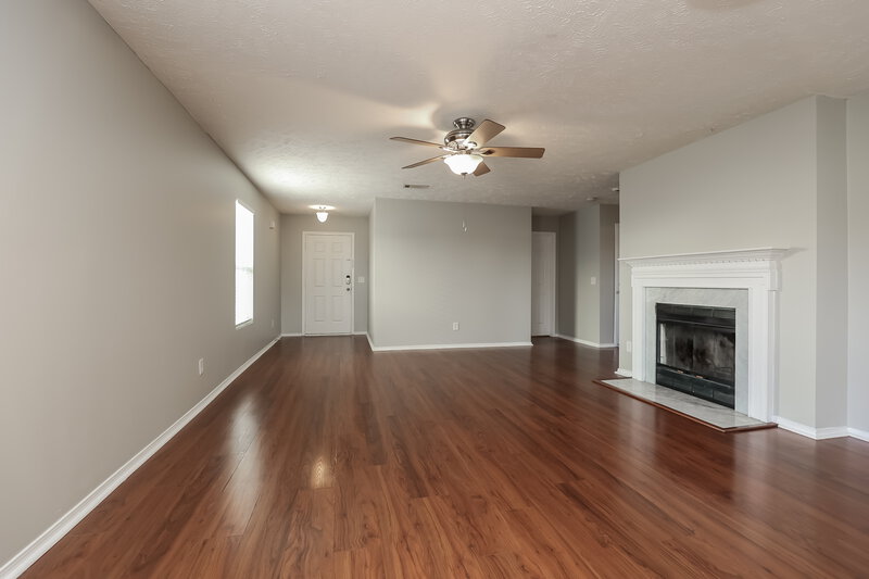 2,530/Mo, 5064 Smith Springs Pkwy Antioch, TN 37013 Living Room View