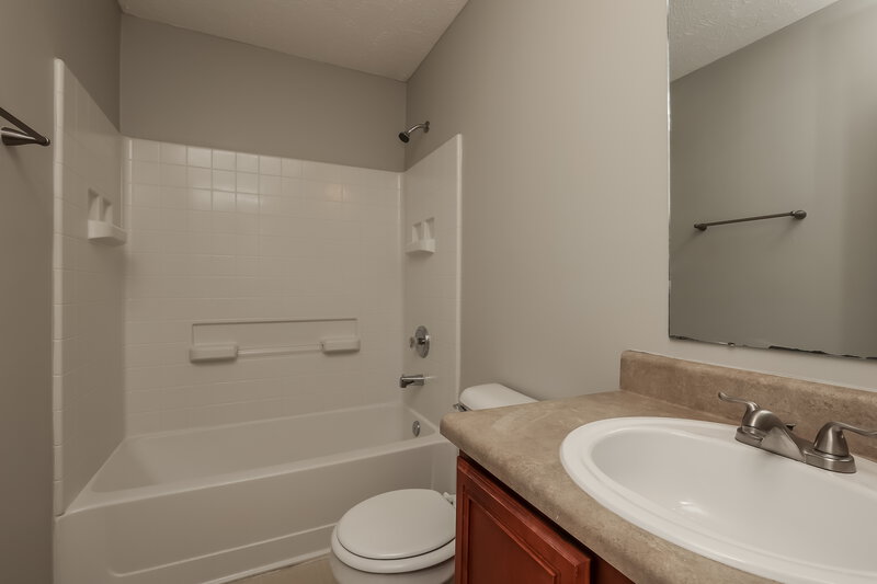 2,530/Mo, 5064 Smith Springs Pkwy Antioch, TN 37013 Bathroom View
